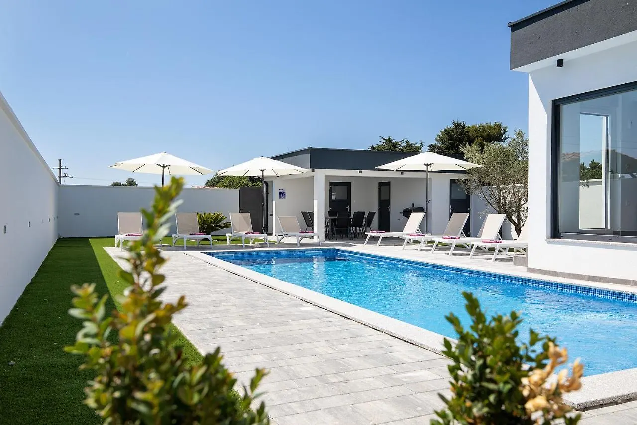 Villa L&L Medulin 0*,  Kroatien